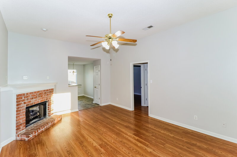 1,895/Mo, 2806 Breezy Ridge Trail Cordova, TN 38016 Living Room View 2
