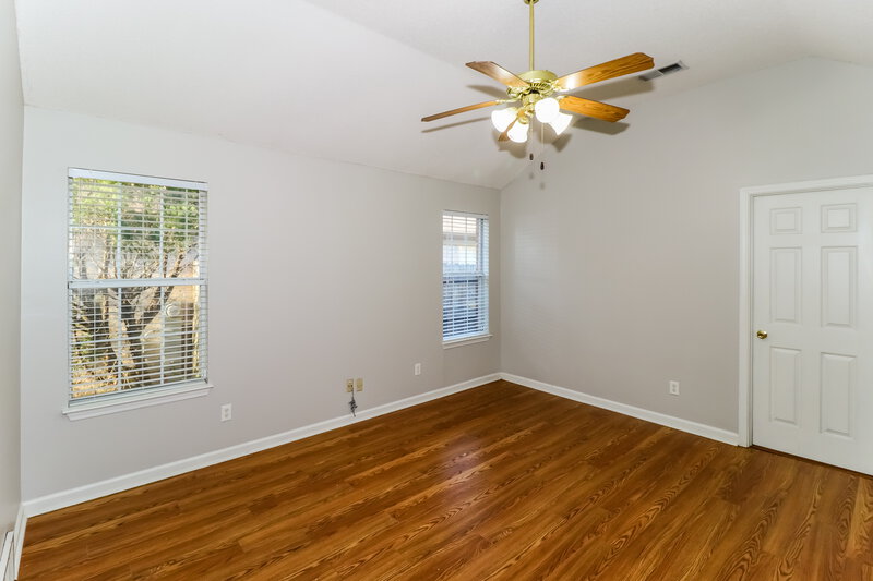1,895/Mo, 2806 Breezy Ridge Trail Cordova, TN 38016 Main Bedroom View 2