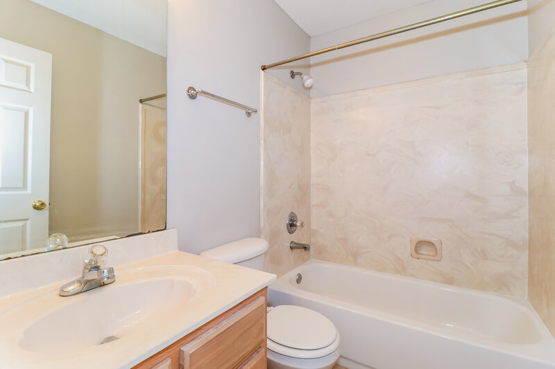 1,895/Mo, 2806 Breezy Ridge Trail Cordova, TN 38016 Bathroom View