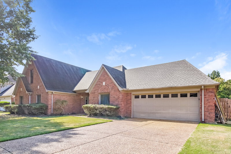 2,425/Mo, 1791 Candle Ridge Dr Cordova, TN 38016 Front View