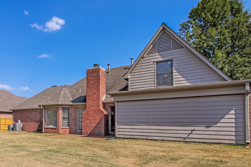 2,425/Mo, 1791 Candle Ridge Dr Cordova, TN 38016 Rear View
