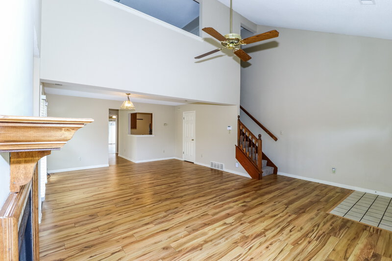 1,905/Mo, 1611 Oaken Bucket Dr Cordova, TN 38016 Living Room View 5