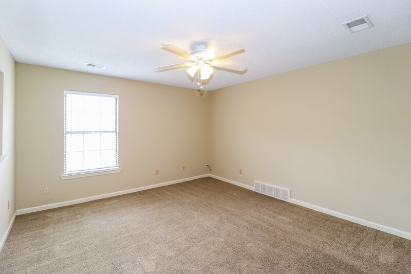 1,905/Mo, 1611 Oaken Bucket Dr Cordova, TN 38016 Main Bedroom View 2