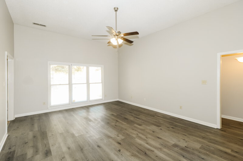 2,190/Mo, 9224 Chimneyrock Blvd Cordova, TN 38016 Living Room View