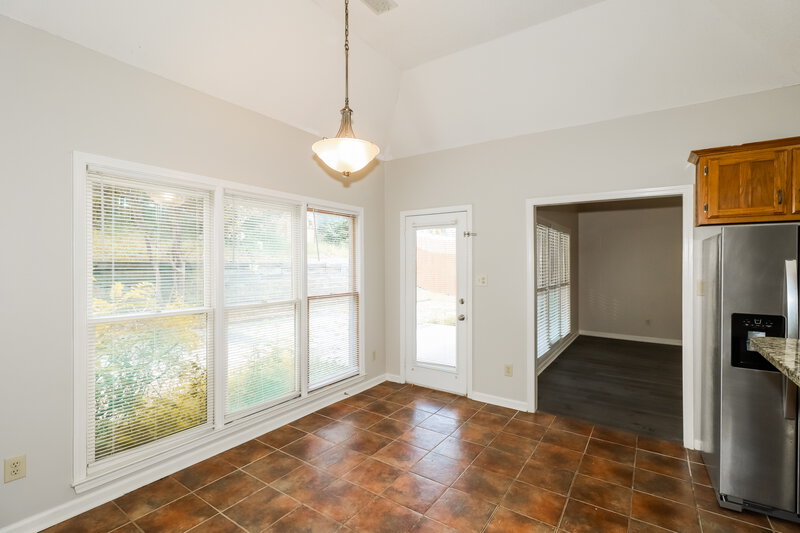2,190/Mo, 9224 Chimneyrock Blvd Cordova, TN 38016 Dining Room View
