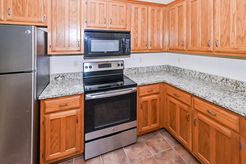 3,220/Mo, 9224 Chimneyrock Blvd Cordova, TN 38016 Kitchen View 2