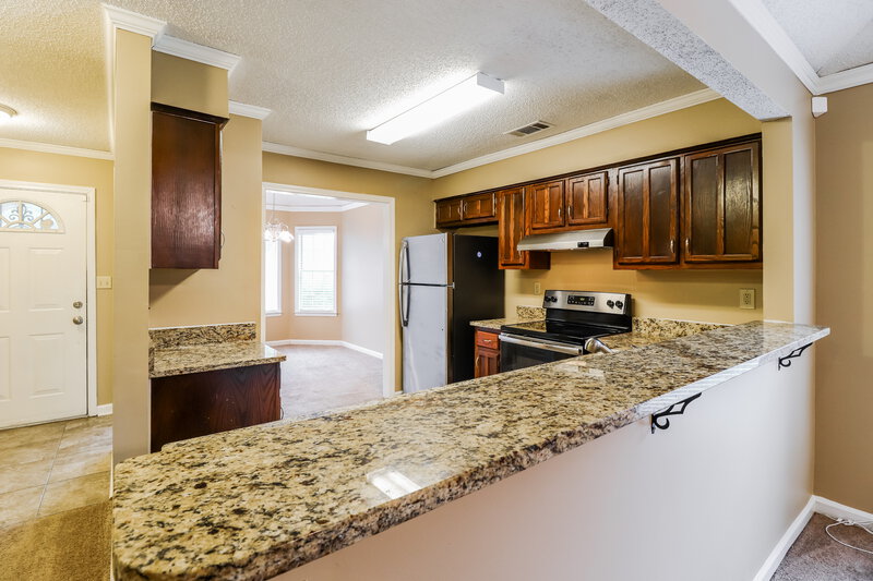 2,350/Mo, 2264 Lake Springs Ln Cordova, TN 38016 Kitchen View 3