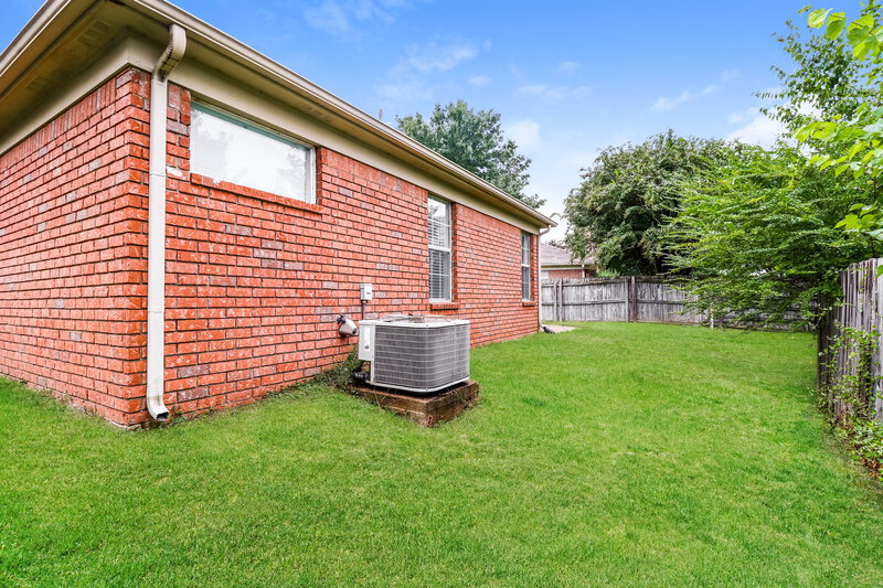 2,350/Mo, 2264 Lake Springs Ln Cordova, TN 38016 Rear View 3