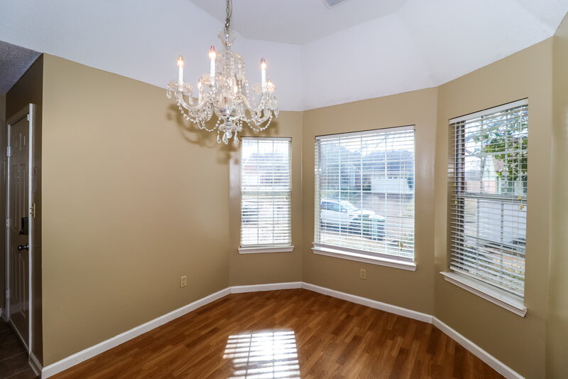 1,695/Mo, 2198 Rocky Stream Dr Cordova, TN 38016 Dining Room View