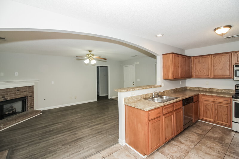 1,720/Mo, 1513 Carlton Ridge Dr Cordova, TN 38016 Dining Room View 2