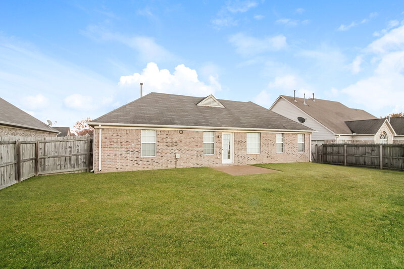 1,720/Mo, 1513 Carlton Ridge Dr Cordova, TN 38016 Rear View 2