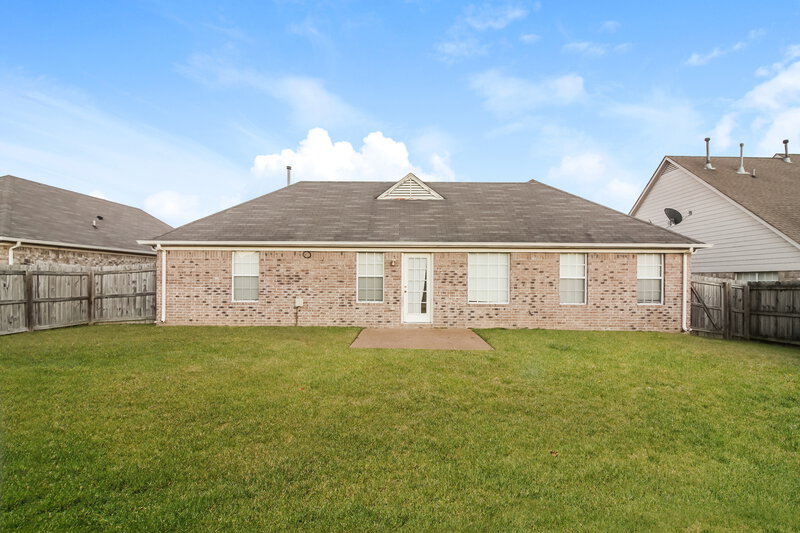 1,720/Mo, 1513 Carlton Ridge Dr Cordova, TN 38016 Rear View 3