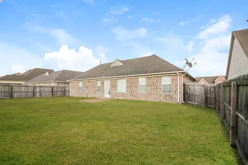 1,720/Mo, 1513 Carlton Ridge Dr Cordova, TN 38016 Rear View 5