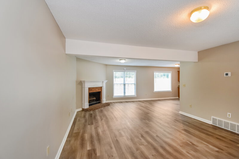 1,885/Mo, 1758 Torrington Ct Cordova, TN 38016 Living Room View 2