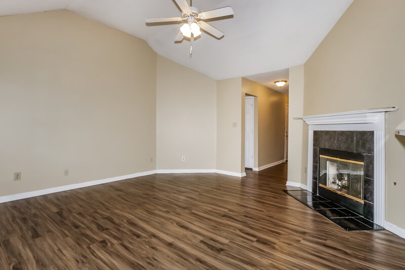 1,705/Mo, 2184 Stone Stream Dr Cordova, TN 38016 Living Room View