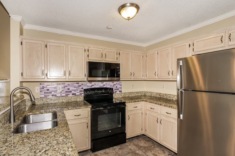 1,705/Mo, 2184 Stone Stream Dr Cordova, TN 38016 Kitchen View