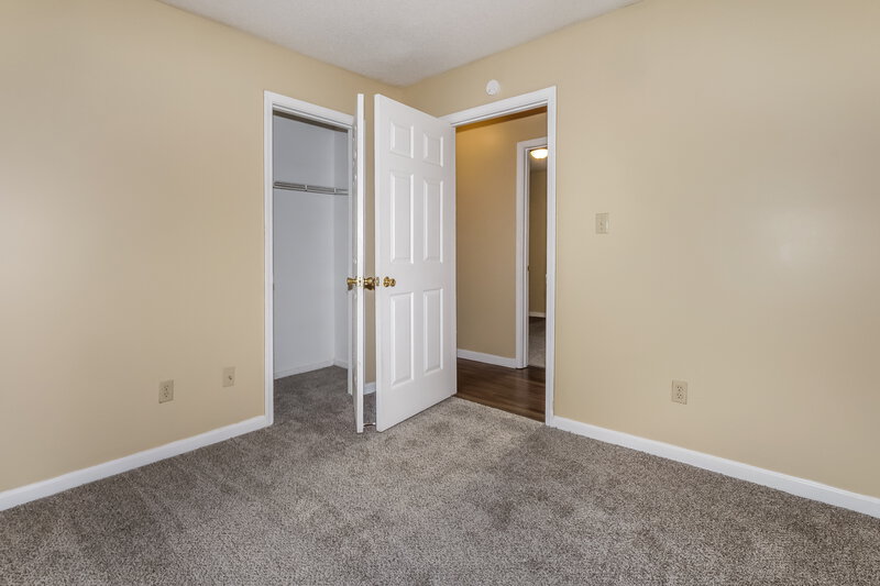 1,705/Mo, 2184 Stone Stream Dr Cordova, TN 38016 Bedroom View 4