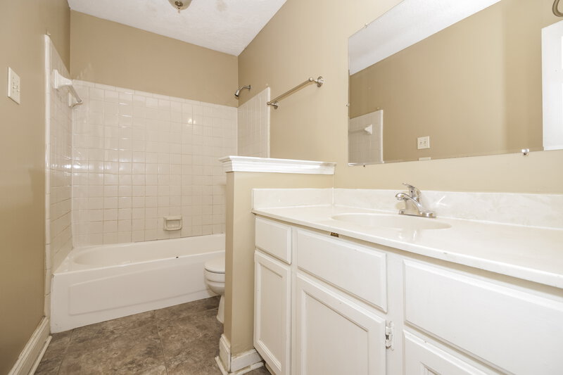 1,770/Mo, 751 Cedar Brake Dr Cordova, TN 38018 Bathroom View