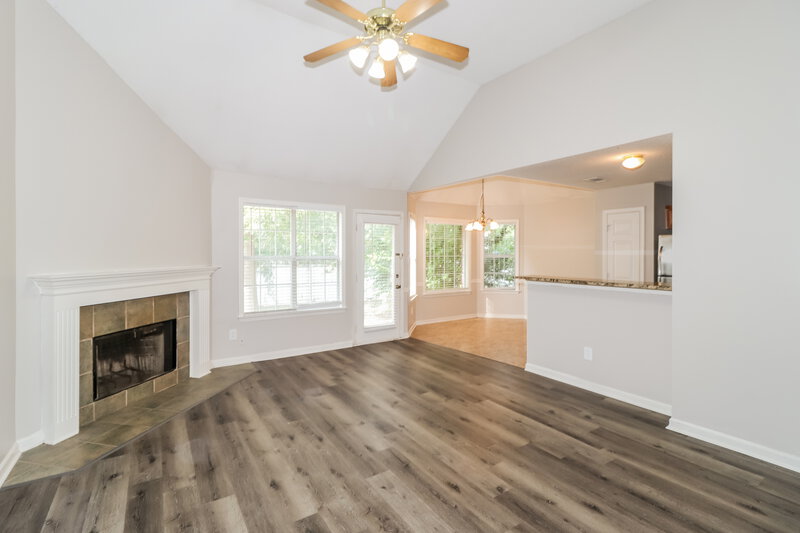 1,665/Mo, 7174 McCleskey Cove Cordova, TN 38018 Living Room View