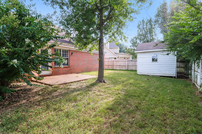 1,665/Mo, 7174 McCleskey Cove Cordova, TN 38018 Rear View