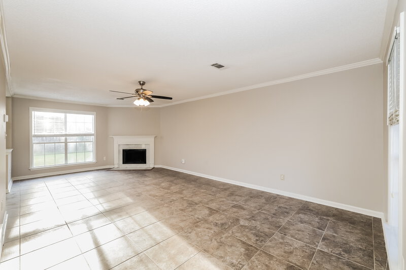 1,950/Mo, 763 Silver Sands Dr Cordova, TN 38018 Living Room View