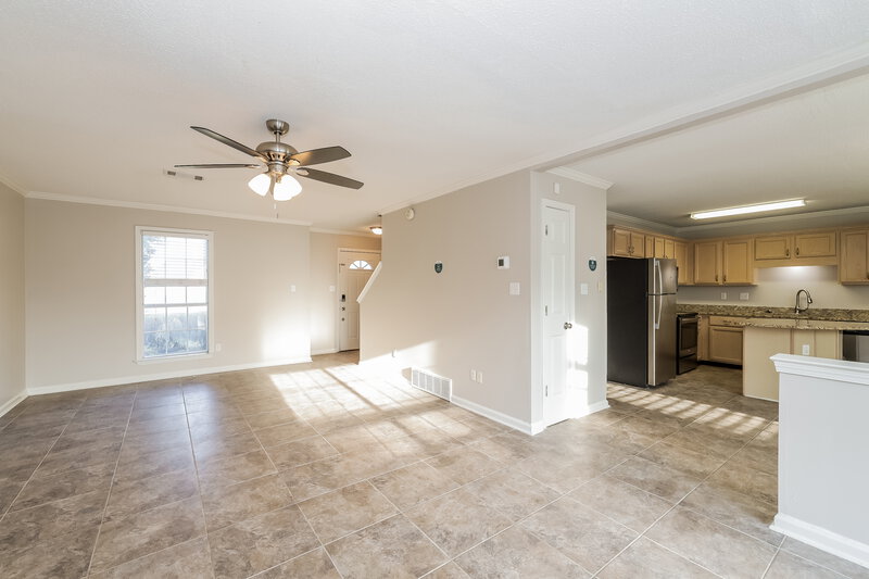 1,950/Mo, 763 Silver Sands Dr Cordova, TN 38018 Living Room View 2