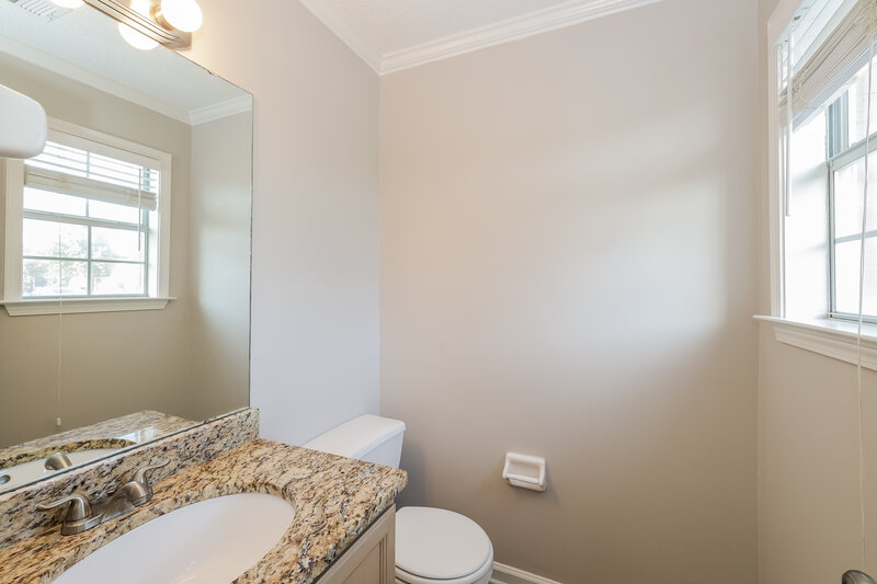 1,950/Mo, 763 Silver Sands Dr Cordova, TN 38018 Bathroom View