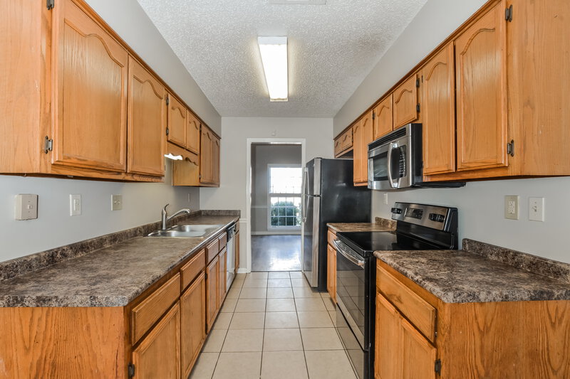 2,080/Mo, 951 Cully Rd Cordova, TN 38018 Kitchen View