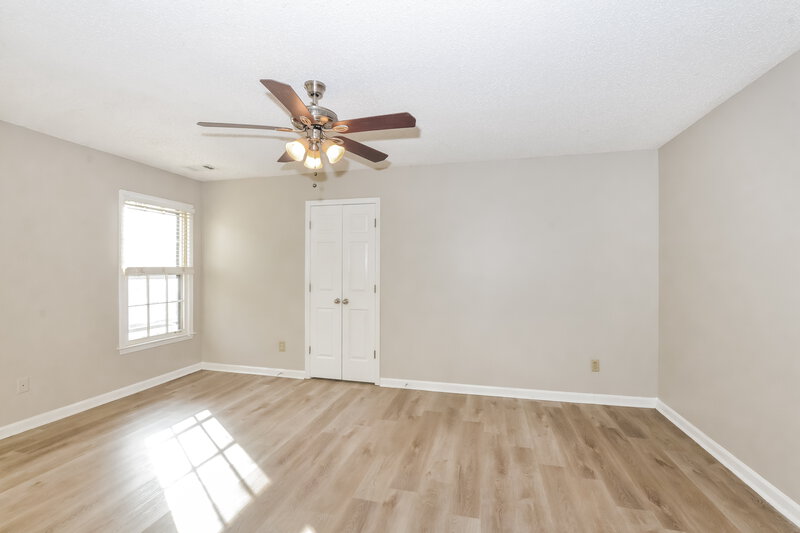 2,080/Mo, 951 Cully Rd Cordova, TN 38018 Main Bedroom View