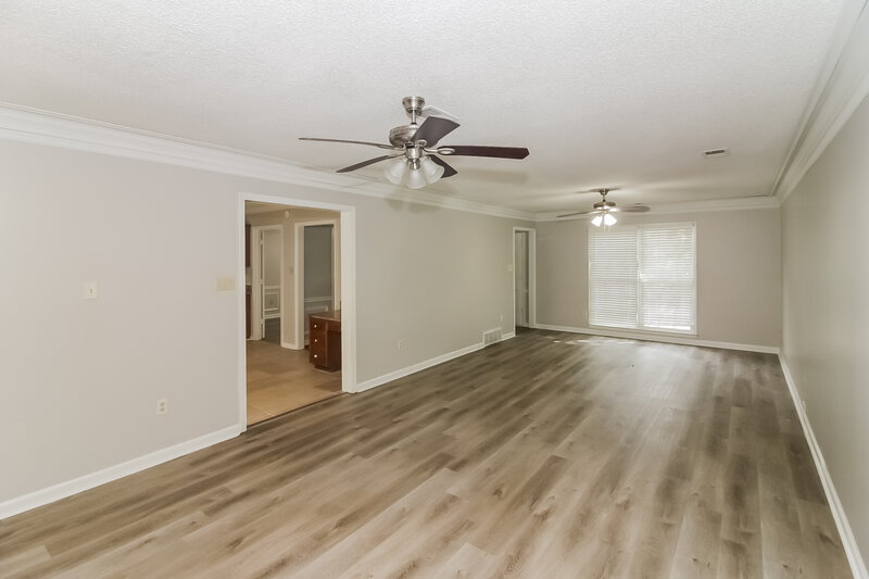 3,150/Mo, 269 Locust Grove Dr Cordova, TN 38018 Living Room View 2