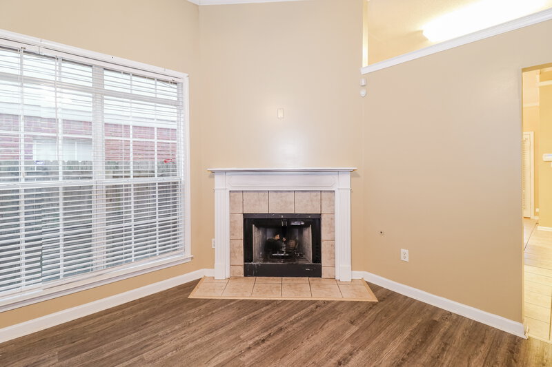 1,855/Mo, 8691 Overcup Oaks Dr Cordova, TN 38018 Living Room View