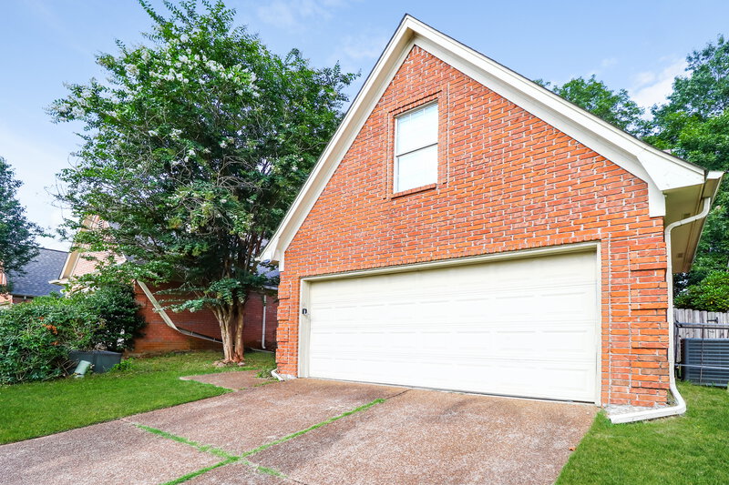 1,820/Mo, 594 Ashley Glen Circle E Cordova, TN 38018 Front View 2