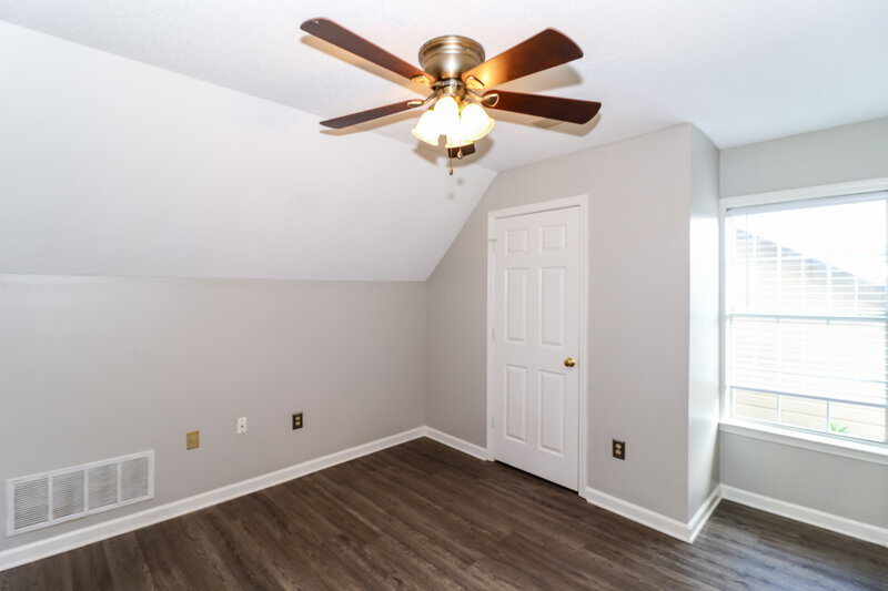 1,820/Mo, 594 Ashley Glen Circle E Cordova, TN 38018 Bedroom View 2