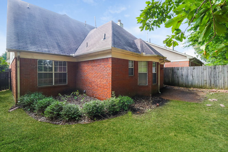 1,820/Mo, 594 Ashley Glen Circle E Cordova, TN 38018 Rear View 2
