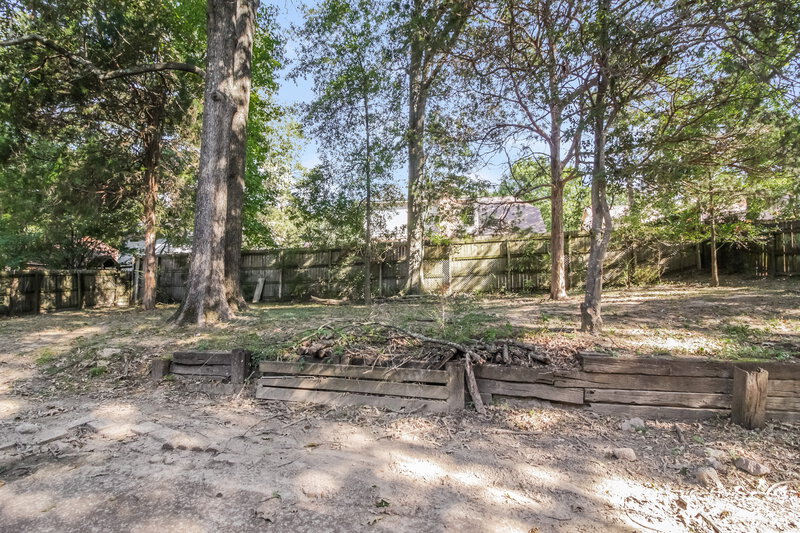 1,845/Mo, 8558 Timber Walk Cove Cordova, TN 38018 Backyard View