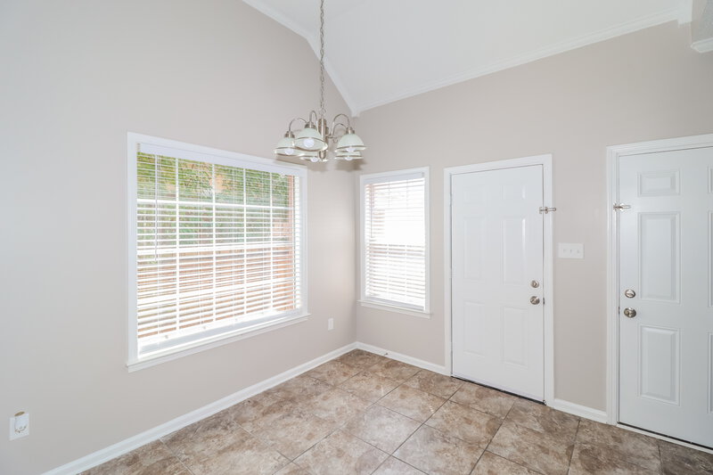 2,370/Mo, 607 Ashley Glen Circle E Cordova, TN 38018 Dining Room View