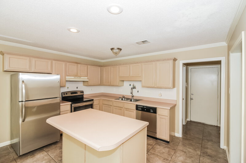 1,770/Mo, 8659 N Pantherburn Circle Cordova, TN 38018 Kitchen View 2