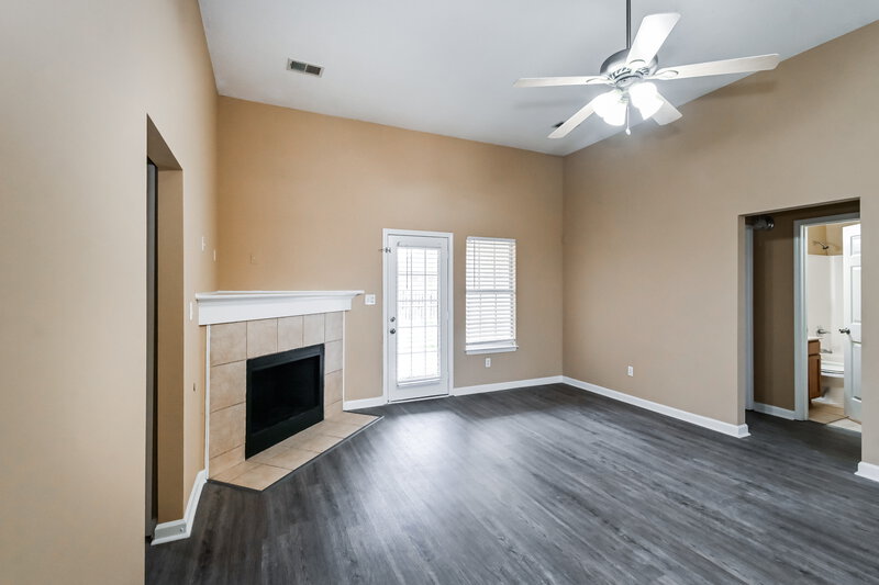 2,160/Mo, 1319 Farwoods Dr Cordova, TN 38018 Living Room View 3