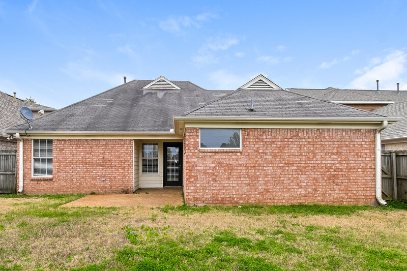 2,160/Mo, 1319 Farwoods Dr Cordova, TN 38018 Rear View