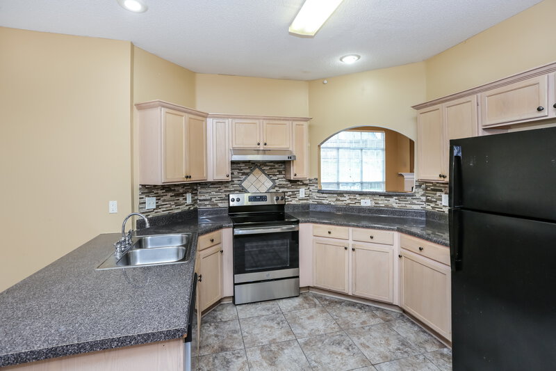 1,990/Mo, 1100 Green Fern Cove Cordova, TN 38018 Kitchen View 3