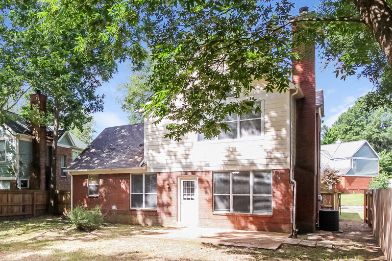 1,940/Mo, 8183 Walnut Valley Cove Cordova, TN 38018 Rear View