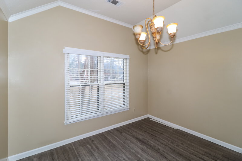 1,800/Mo, 928 Lycomedes Cove Cordova, TN 38018 Dining Room View