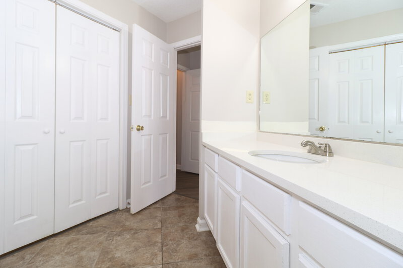 1,770/Mo, 1015 Jessica Lauren Dr Cordova, TN 38018 Main Bedroom View 3