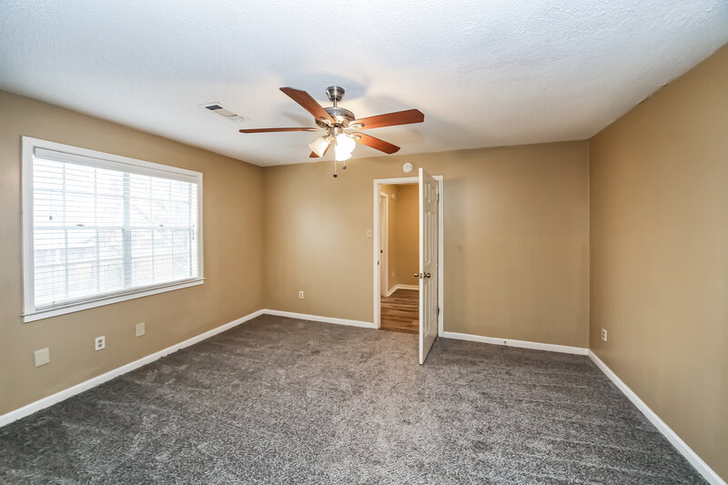 3,200/Mo, 952 Grouse Meadows Dr Cordova, TN 38018 Main Bedroom View