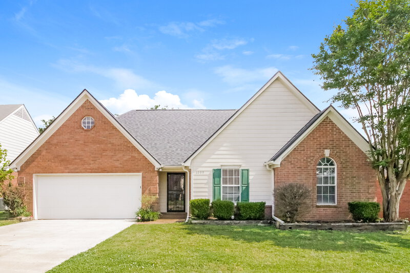 2,380/Mo, 7099 Country Walk Dr Cordova, TN 38018 External View