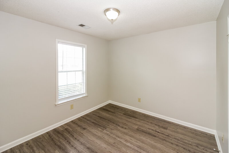 2,380/Mo, 7099 Country Walk Dr Cordova, TN 38018 Bedroom View