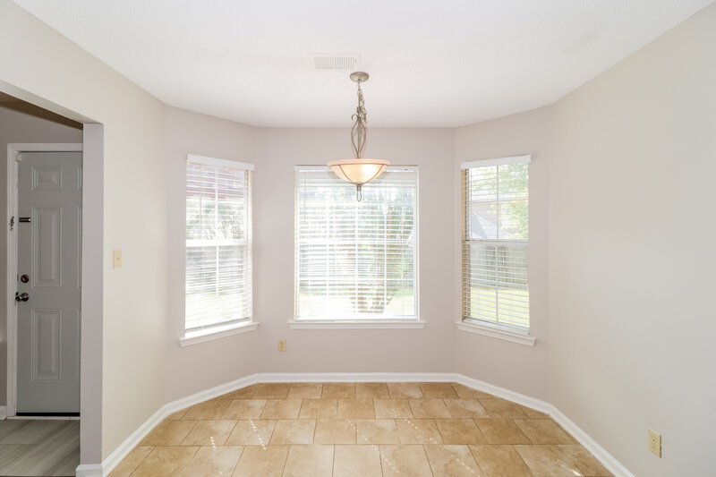 1,635/Mo, 1017 Spanish Trail Cordova, TN 38018 Dining Room View