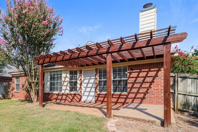 1,635/Mo, 1017 Spanish Trail Cordova, TN 38018 Rear View