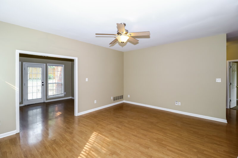 1,860/Mo, 8170 Timber Knoll Ln Cordova, TN 38018 Misc View