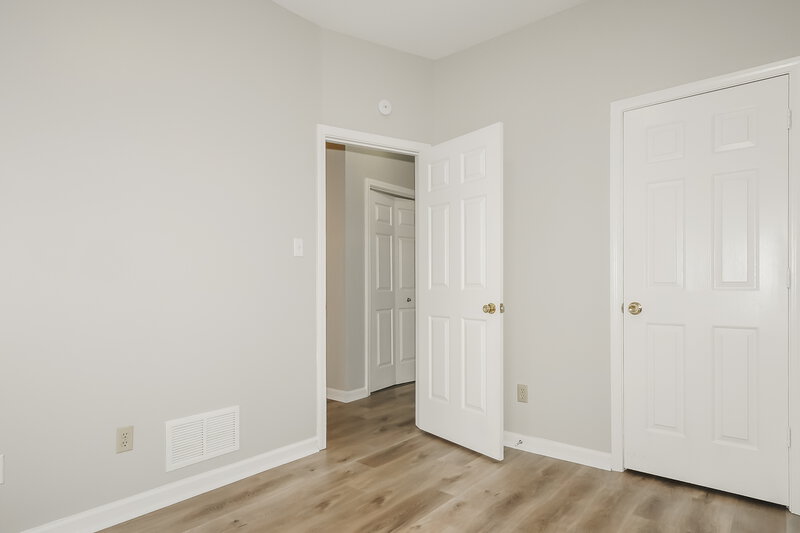 0/Mo, 8170 Timber Knoll Ln Cordova, TN 38018 Bedroom View 2